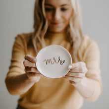 Load image into Gallery viewer, Mrs. Jewelry Dish
